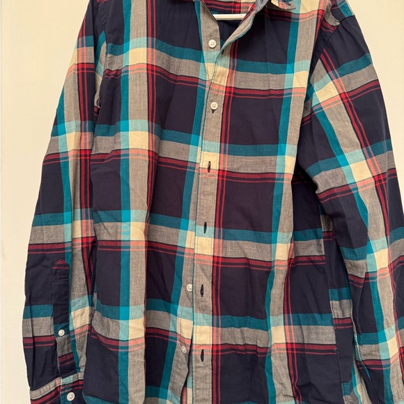 JC crew size small, button-down blue, grey red slightly used. - Picture 2 of 5